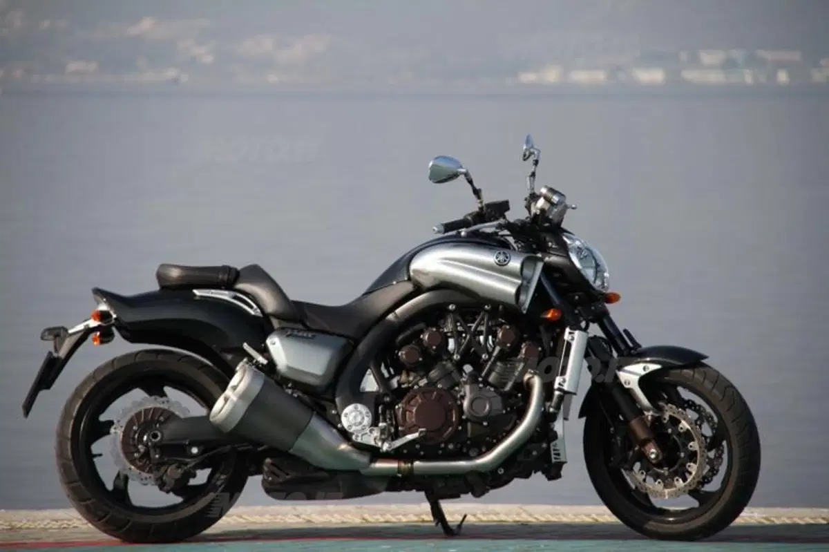 Yamaha VMax   (14)