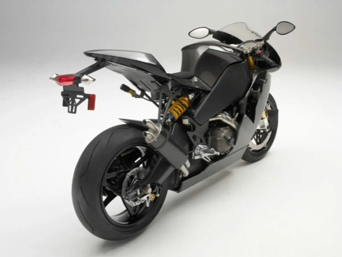 Erik Buell Racing 1190RS (9)