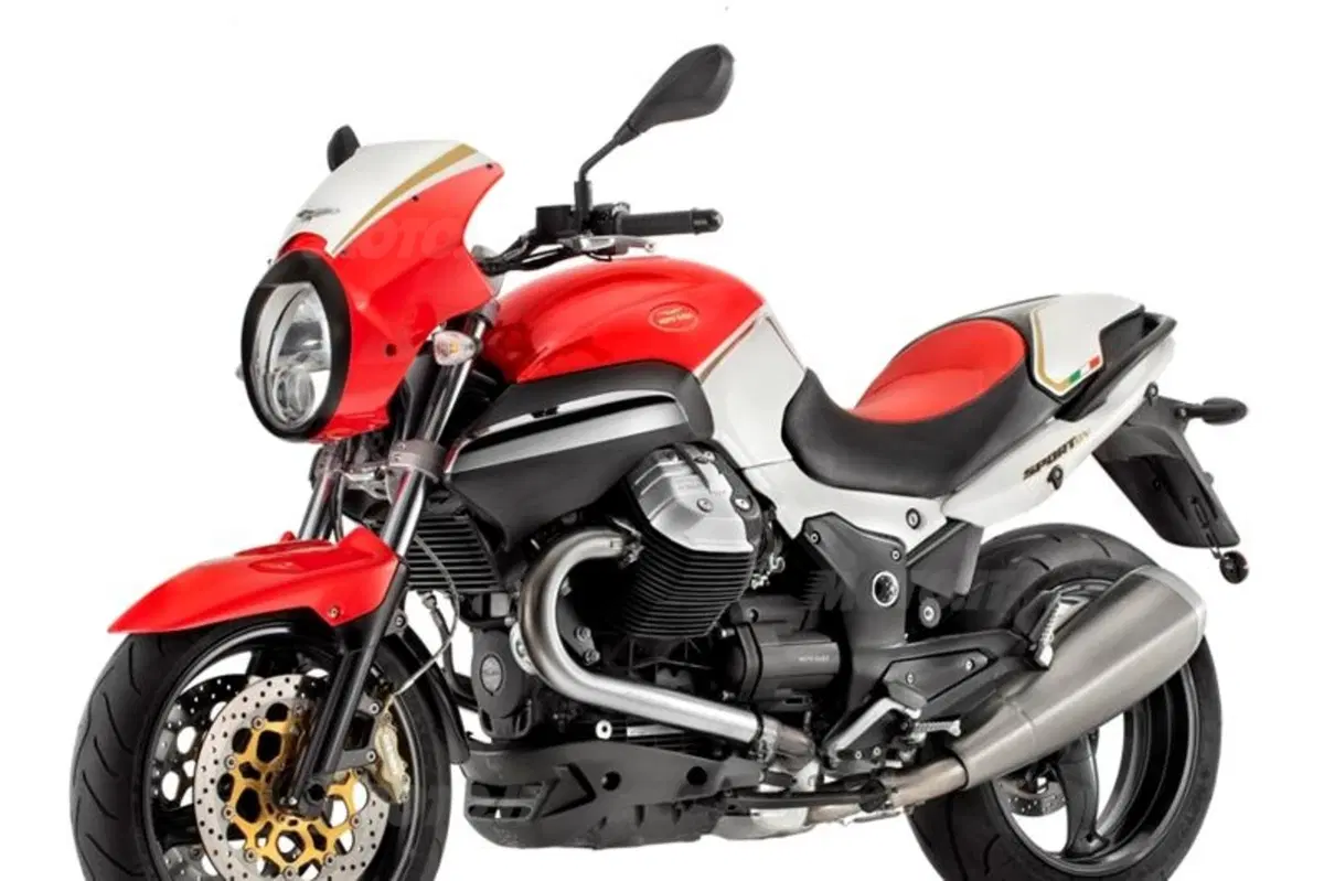 Nuovo listino Moto Guzzi. Arriva la Sport 1200 4V Corsa