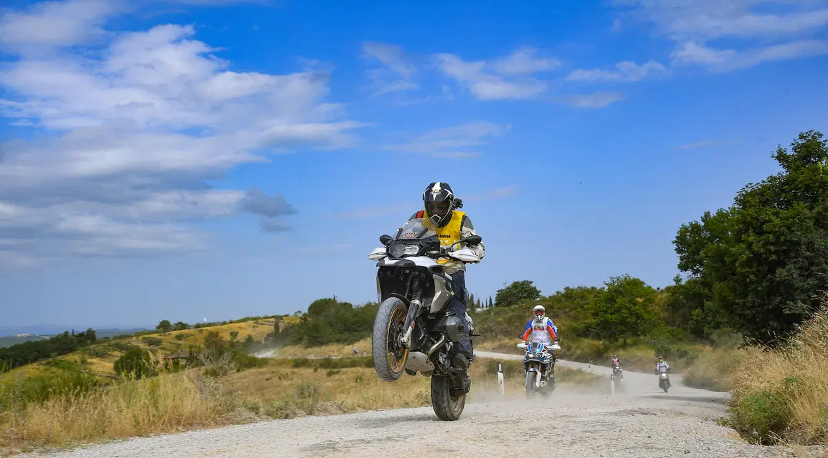 1000 Sassi: maxienduro alla scoperta della Toscana offroad