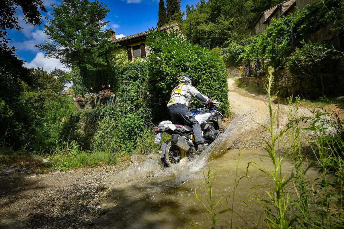 1000 Sassi: maxienduro alla scoperta della Toscana offroad (6)