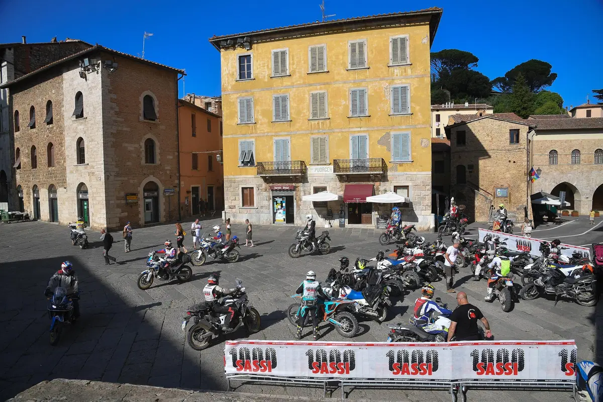 1000 Sassi: maxienduro alla scoperta della Toscana offroad (26)
