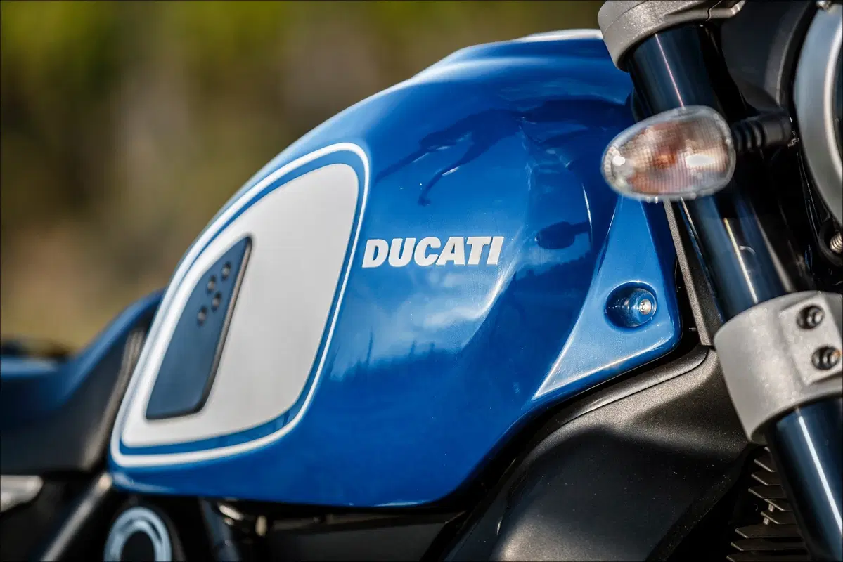 Ducati Scrambler Fuoriluogo - KIT Unit Garage, TEST