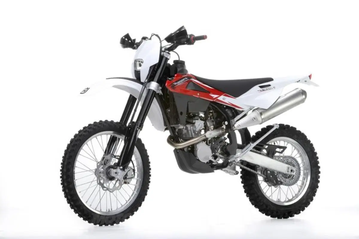 La gamma enduro Husqvarna 2012 (5)
