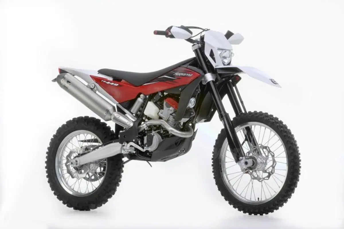 La gamma enduro Husqvarna 2012 (10)