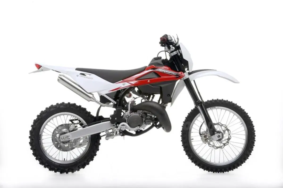 La gamma enduro Husqvarna 2012 (20)