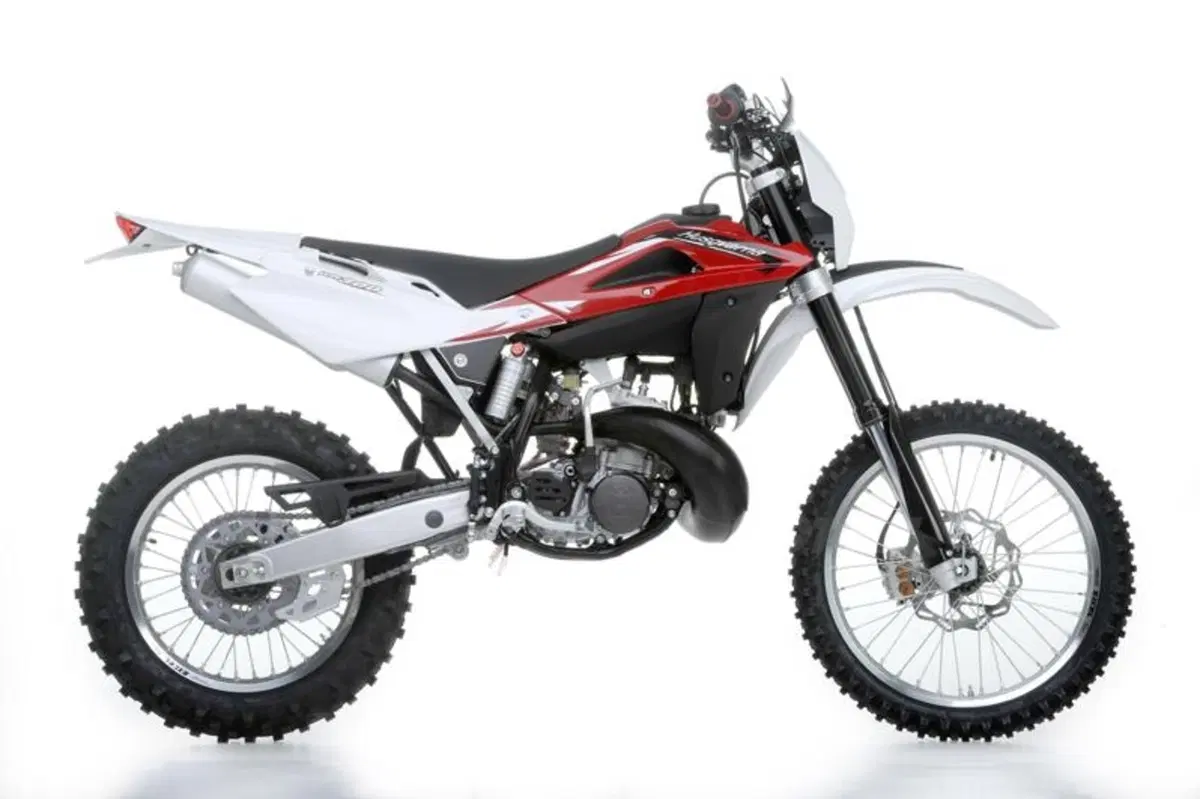 La gamma enduro Husqvarna 2012 (25)