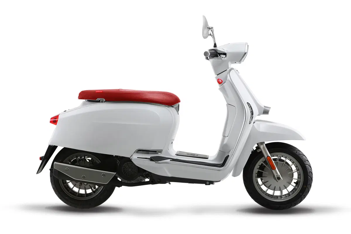 Lambretta V-Special 125. Bentornata, Lambretta! (19)