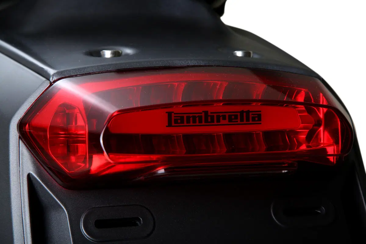 Lambretta V-Special 125. Bentornata, Lambretta! (27)