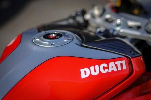 Una speciale Ducati Panigale V4S all’asta per la Nicky Hayden Foundation (5)