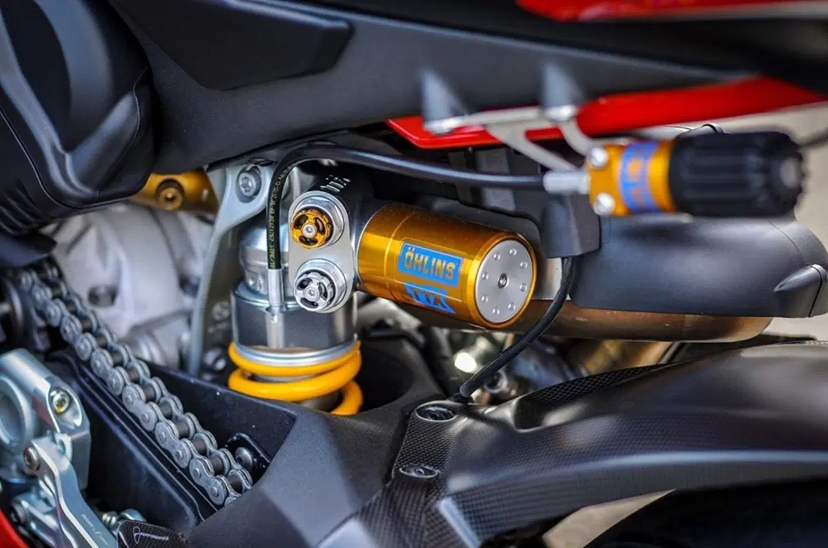 Una speciale Ducati Panigale V4S all’asta per la Nicky Hayden Foundation (9)