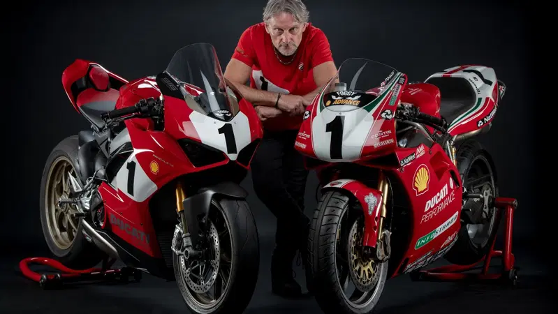 Ducati Panigale V4 25&deg; Anniversario "916": 41.900 euro