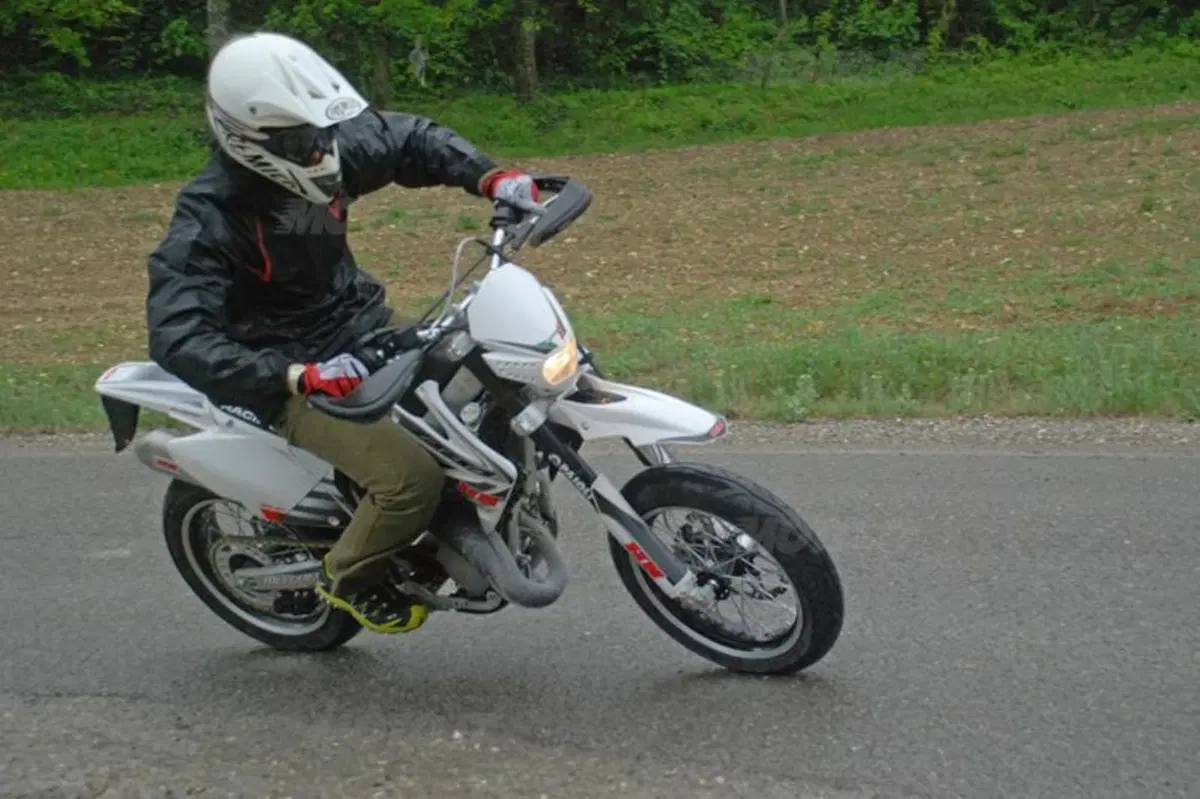 HM CRE e CRM 125 2T  (18)