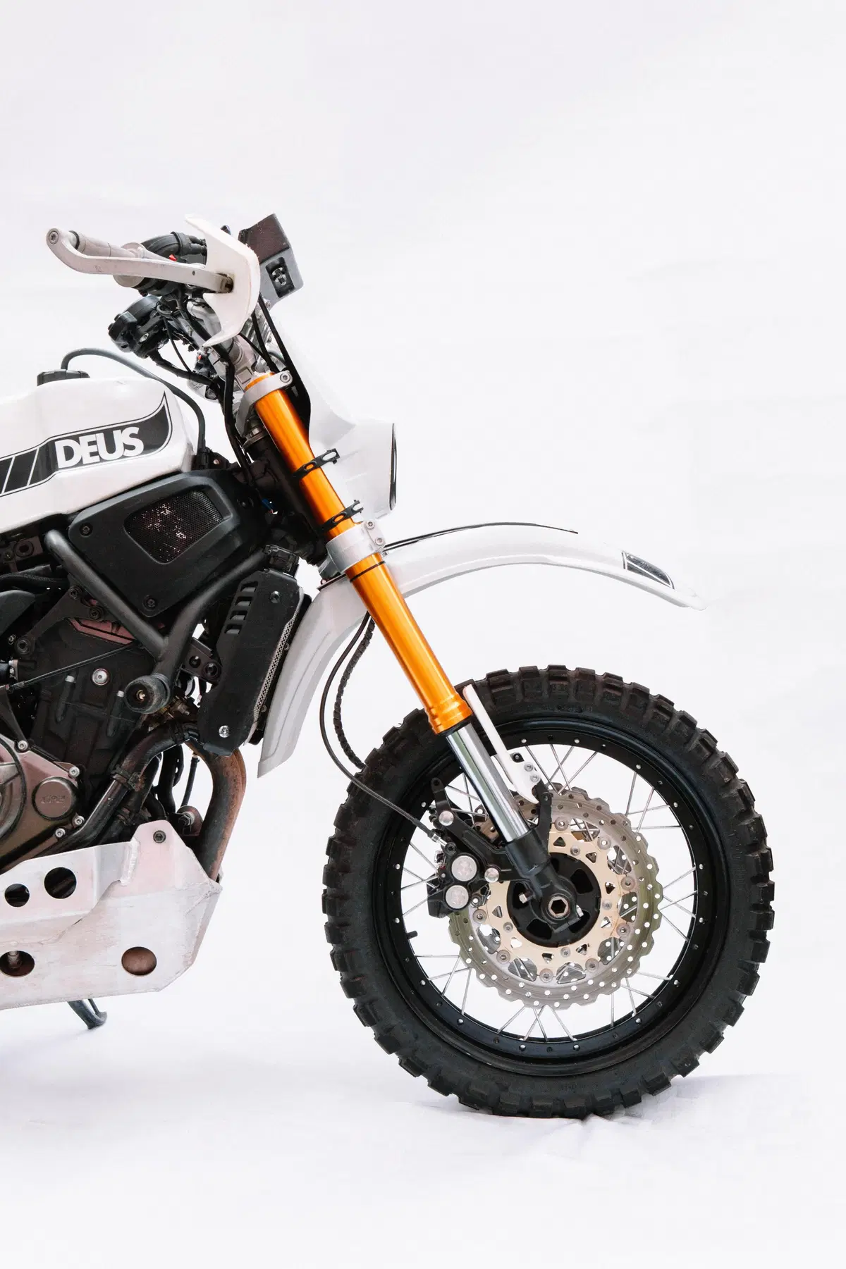 Deus (Yamaha XSR 700) Swank Rally 700. In gara al 'Sardegna' (4)