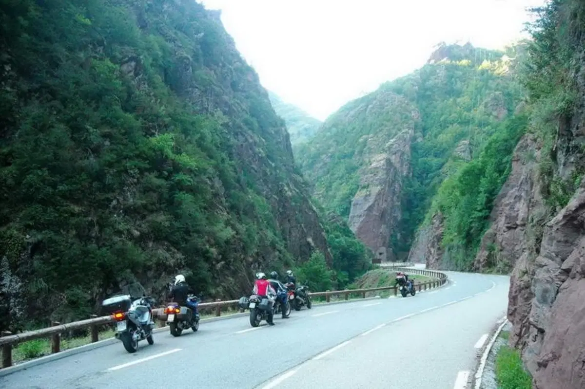 Tra colli e gorges francesi (33)