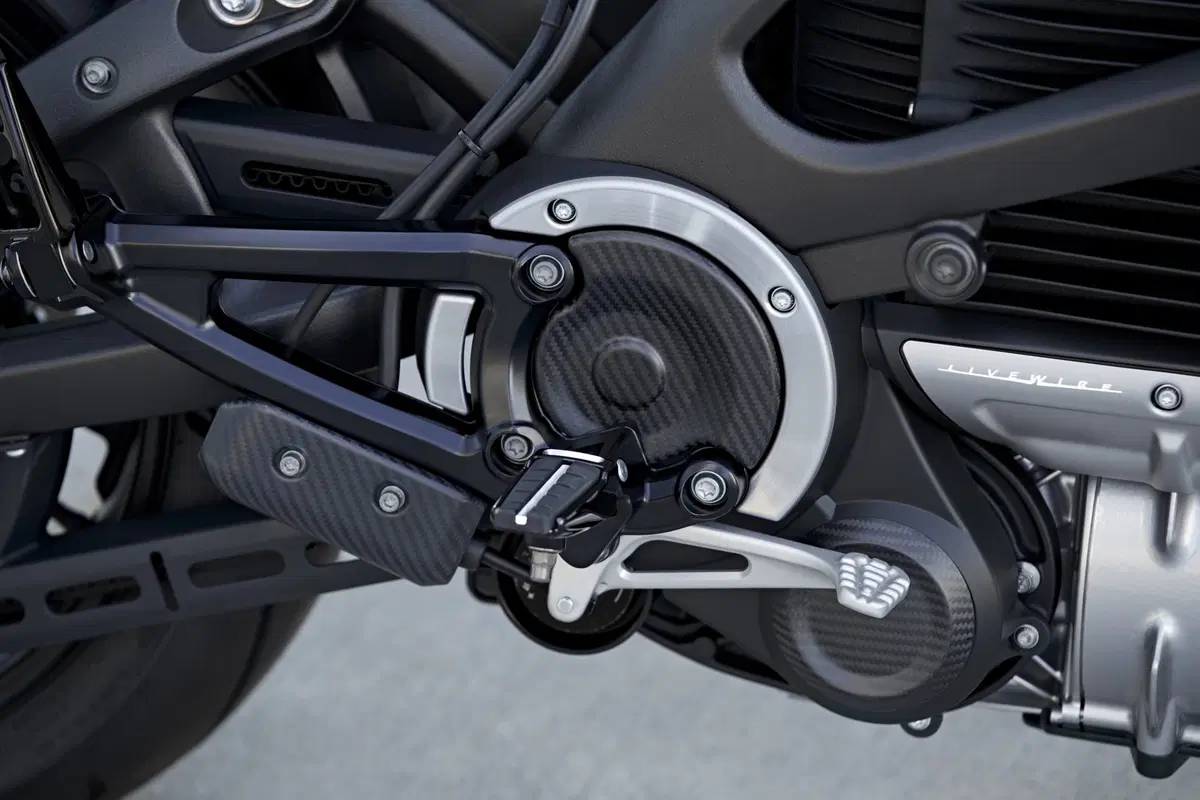 Harley-Davidson LiveWire: TEST, come va la prima elettrica di Milwaukee (12)