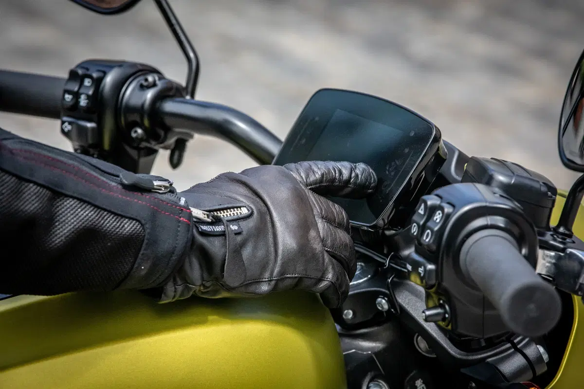 Harley-Davidson LiveWire: TEST, come va la prima elettrica di Milwaukee (9)