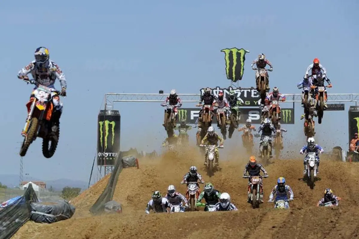Cairoli e Roczen re di La Bañeza  (4)
