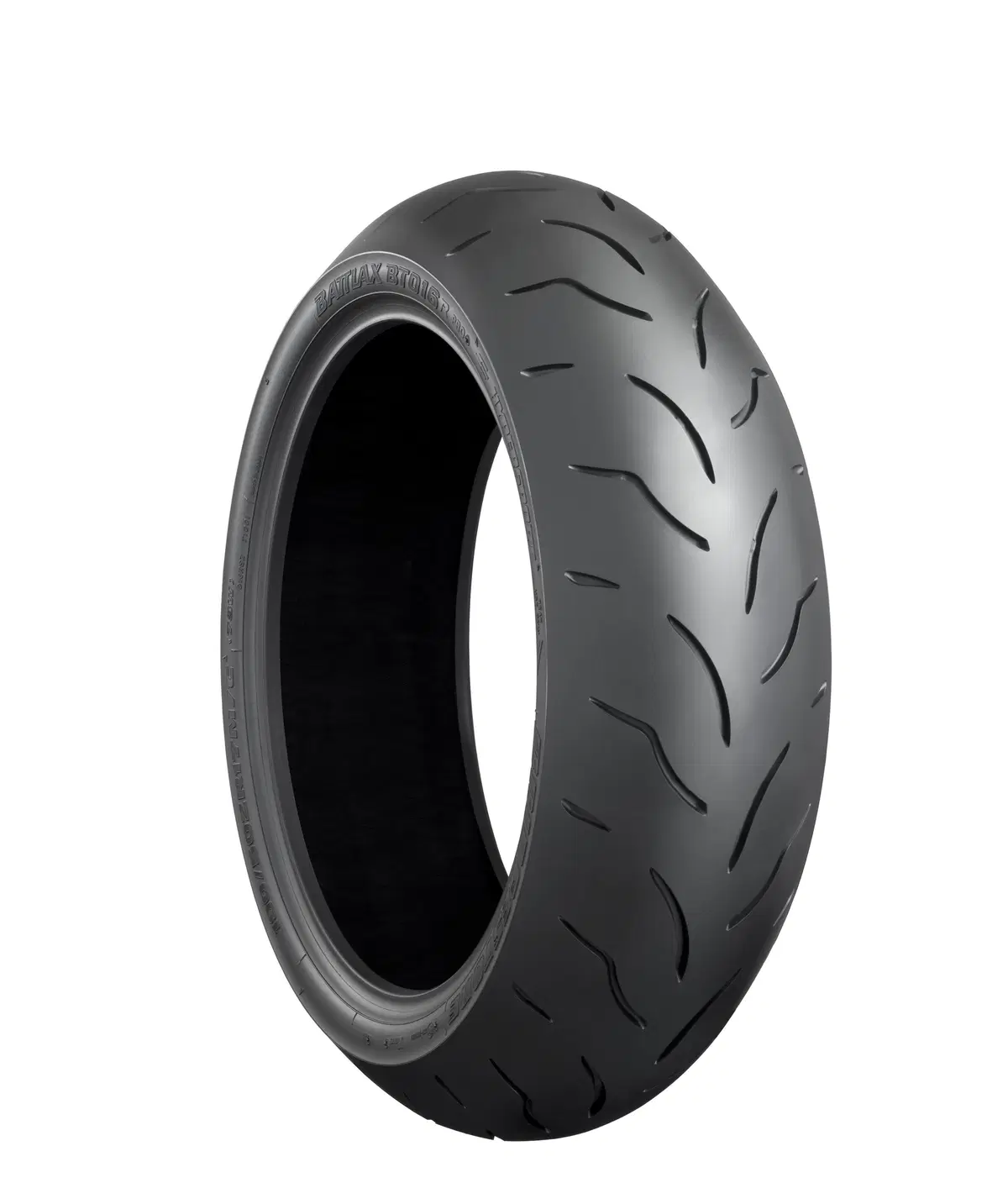 Bridgestone Battlax BT-016 giudicato miglior pneumatico sul bagnato (2)