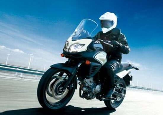 Suzuki V-Strom 650 2012: le prime foto!