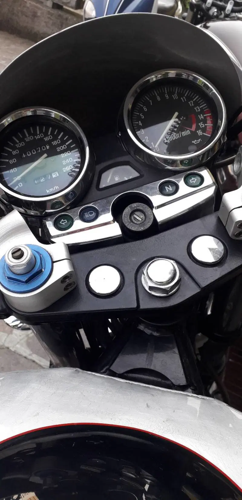 Kawasaki ZRX 1200 (2000 - 05) (7)