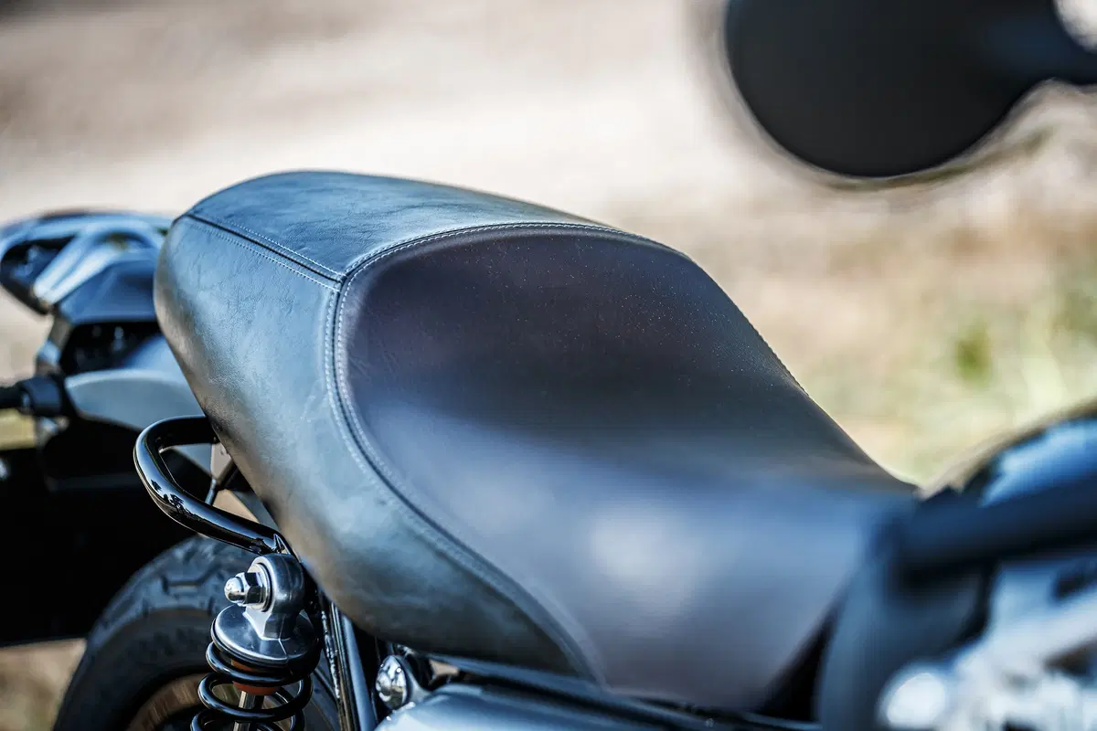 Kawasaki W800 Street e W800 Cafe. La classica si sdoppia. TEST (6)