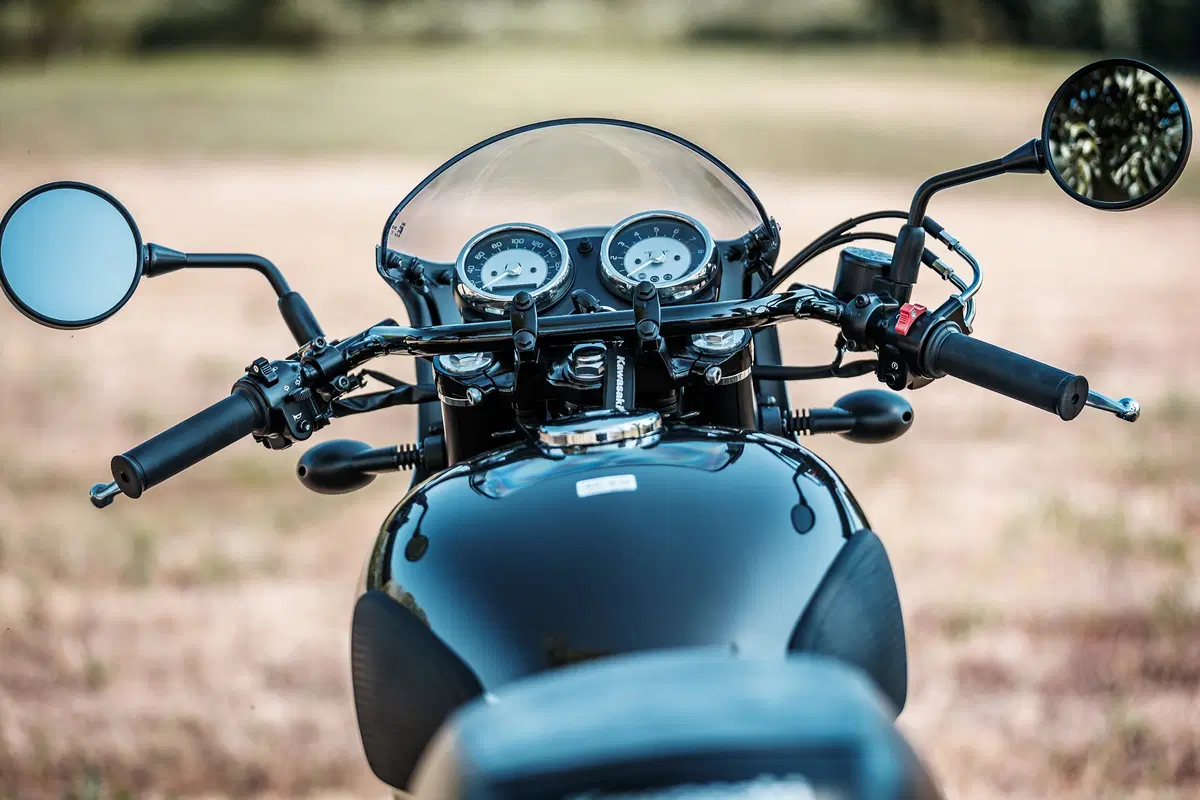 Kawasaki W800 Street e W800 Cafe. La classica si sdoppia. TEST (7)