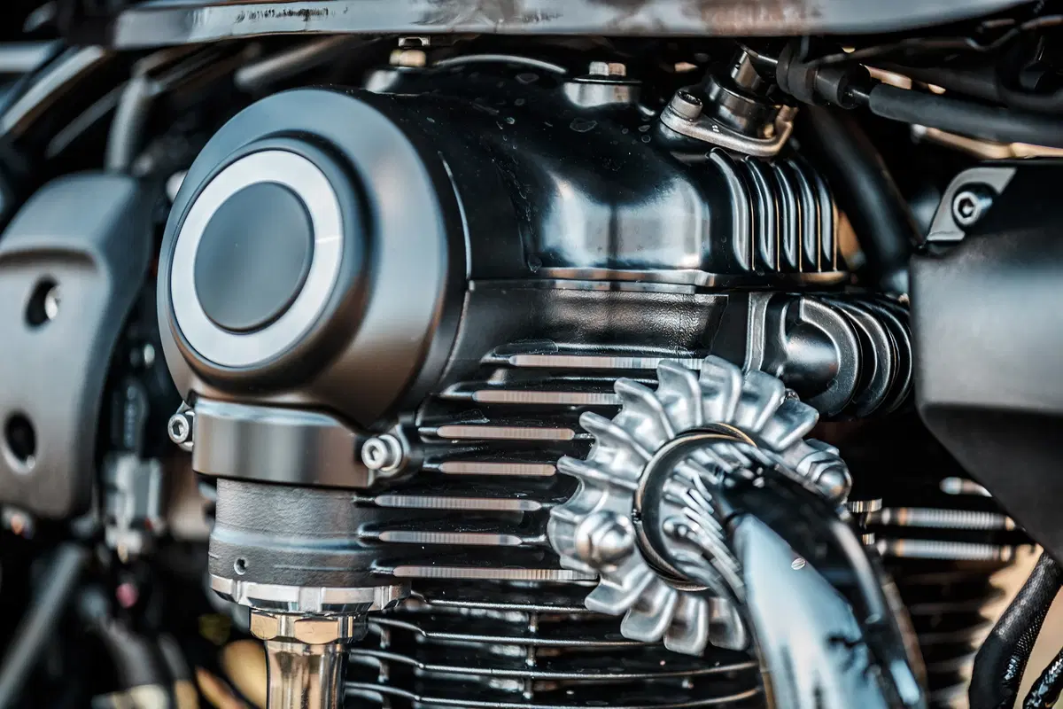 Kawasaki W800 Street e W800 Cafe. La classica si sdoppia. TEST (25)