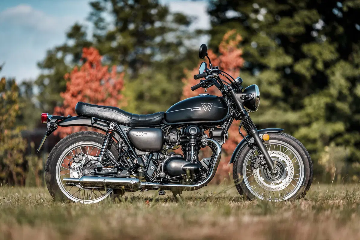 Kawasaki W800 Street e W800 Cafe. La classica si sdoppia. TEST (29)