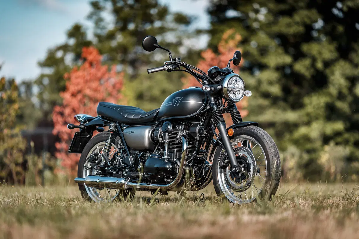 Kawasaki W800 Street e W800 Cafe. La classica si sdoppia. TEST (28)