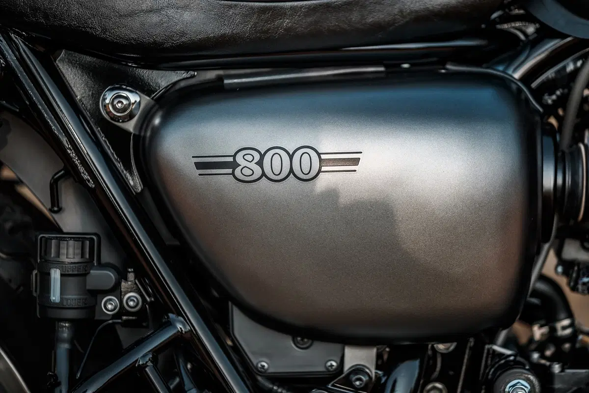 Kawasaki W800 Street e W800 Cafe. La classica si sdoppia. TEST (37)