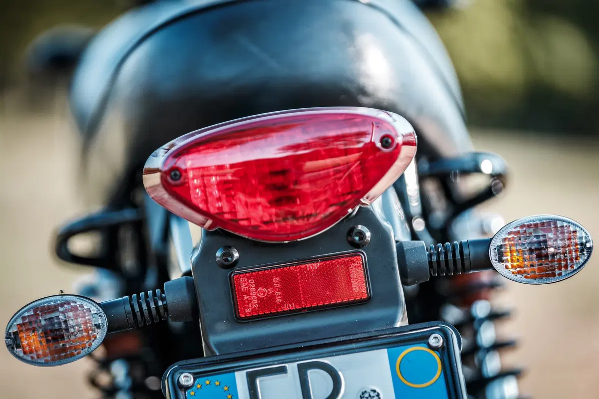 Kawasaki W800 Street e W800 Cafe. La classica si sdoppia. TEST (40)