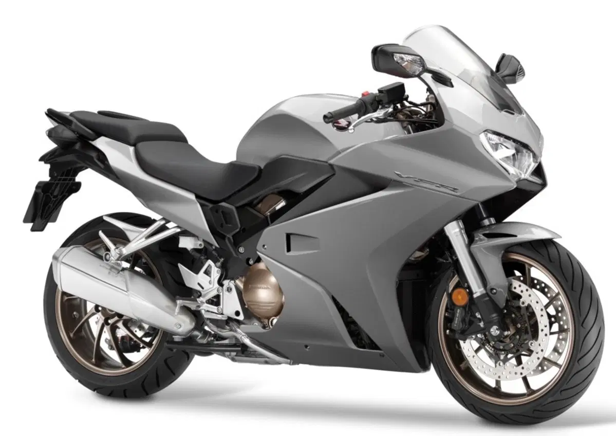 Honda 1000 Sport Touring. L’erede di Deauville e Pan European?