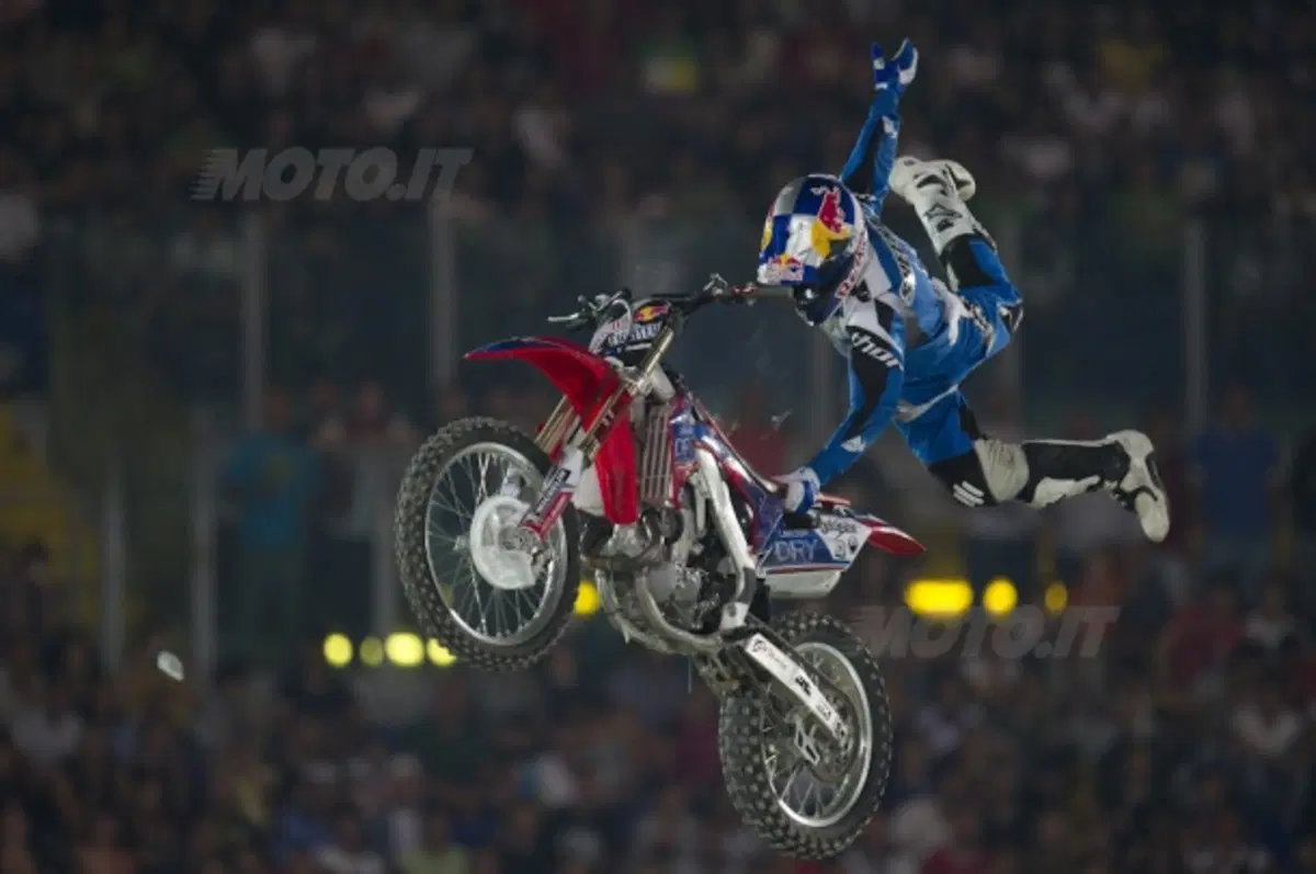 Nate Adams Vince la tappa romana dei Red Bull X-Fighters (8)