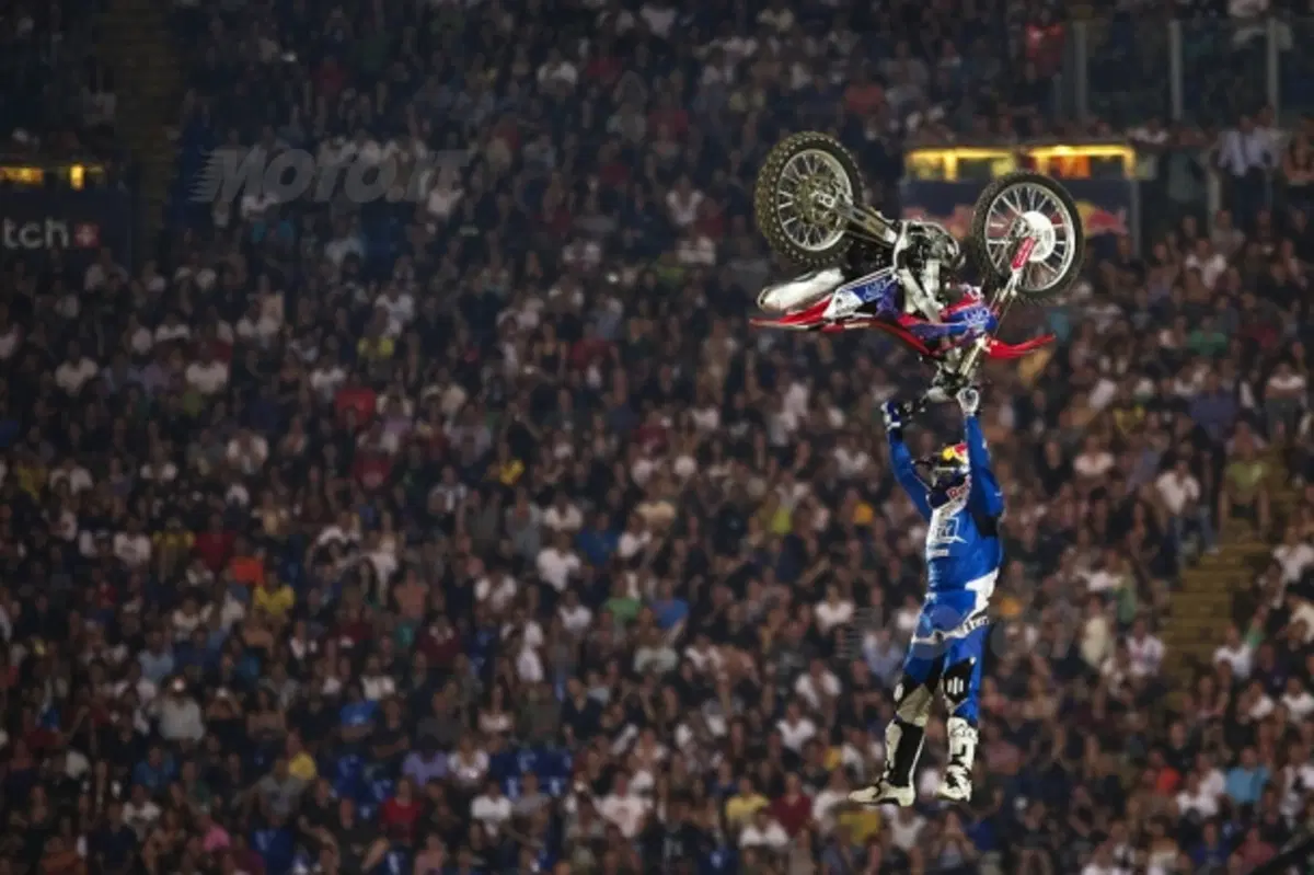 Nate Adams Vince la tappa romana dei Red Bull X-Fighters (9)