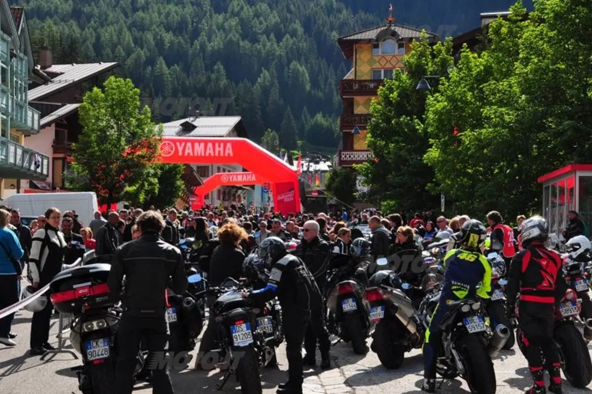 Dolomiti ride. In sella sul Sella (10)