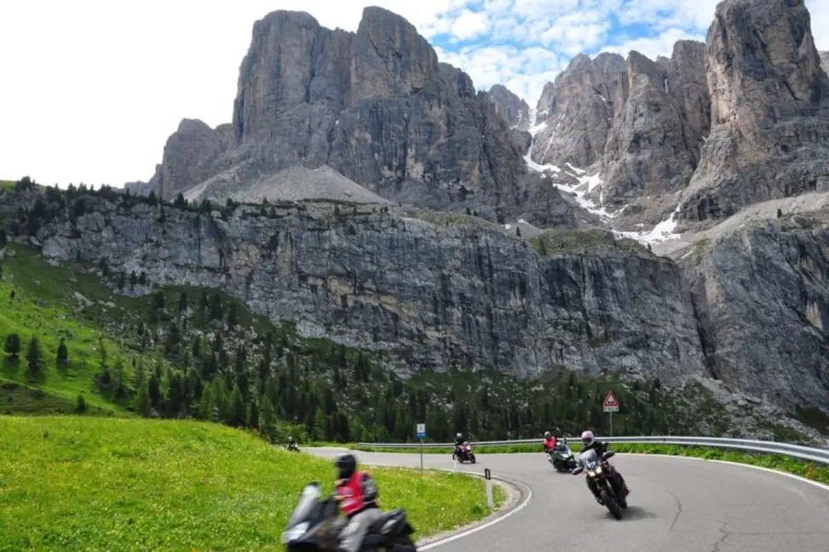 Dolomiti ride. In sella sul Sella (16)