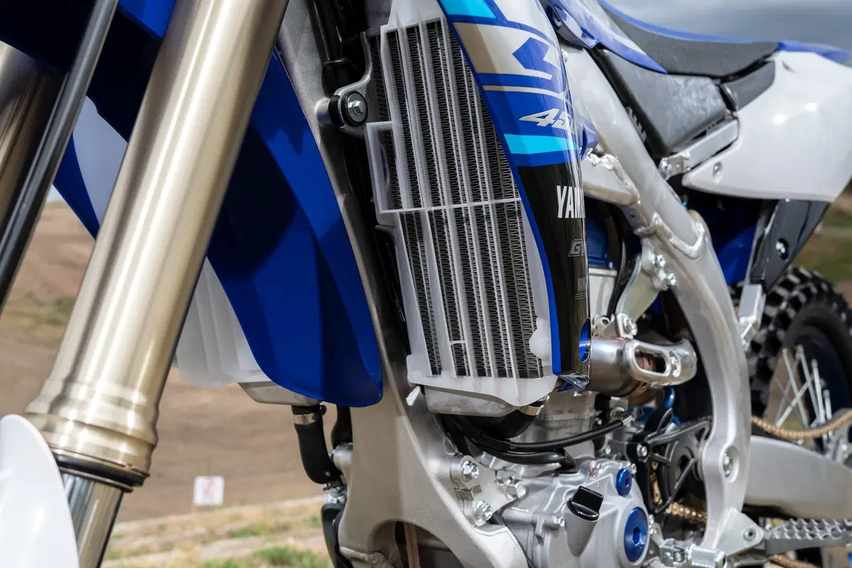 Yamaha YZ450F 2020. Blu Power! (6)