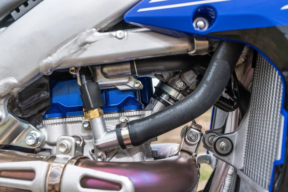 Yamaha YZ450F 2020. Blu Power! (10)