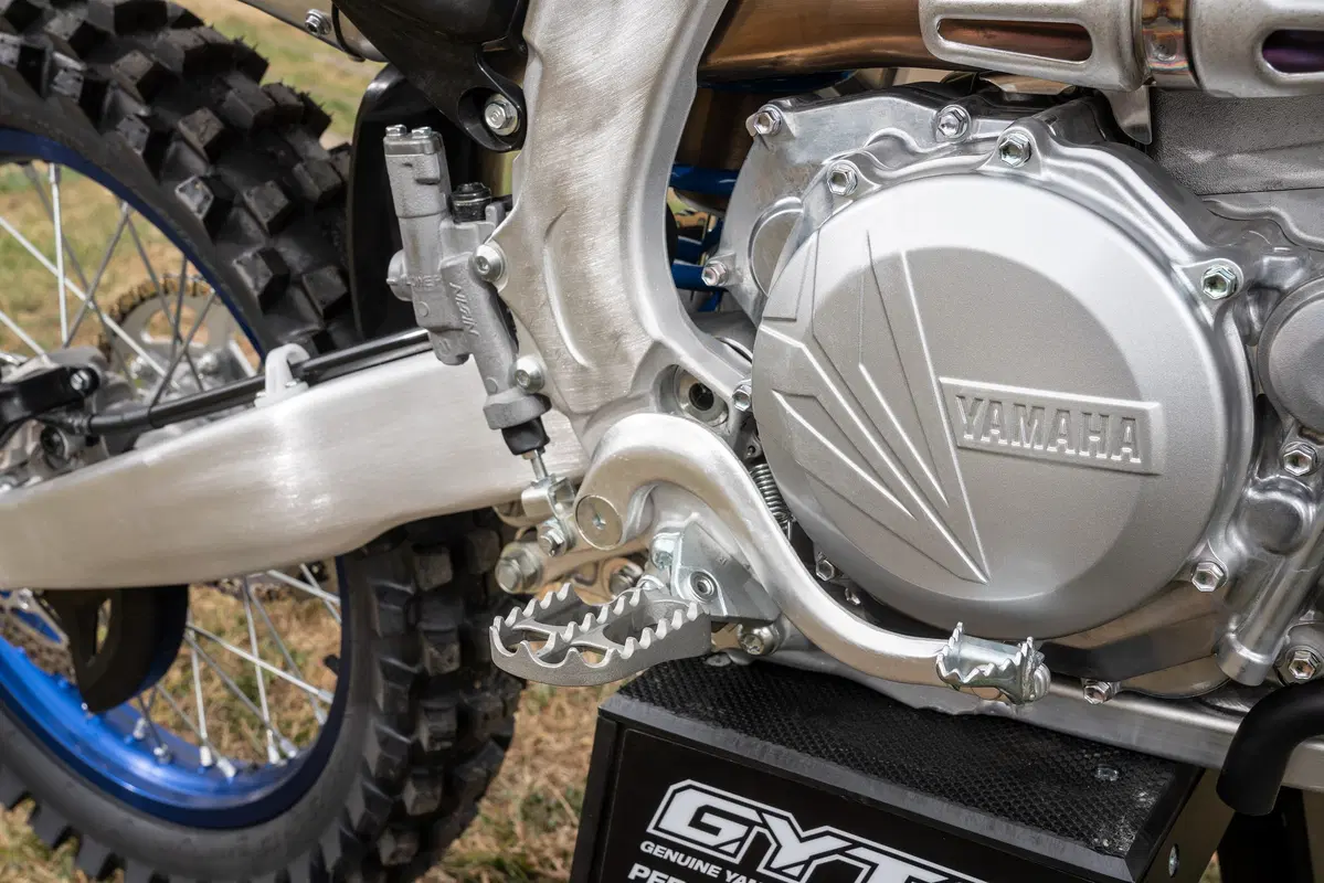 Yamaha YZ450F 2020. Blu Power! (11)