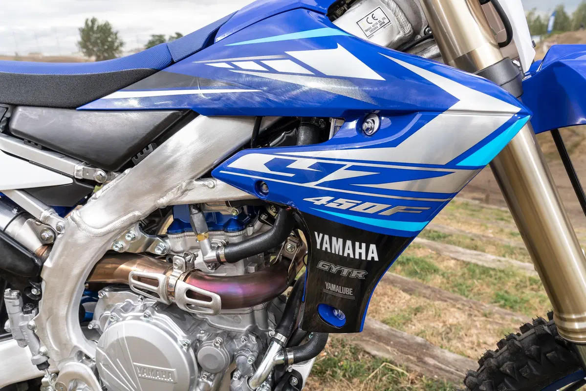 Yamaha YZ450F 2020. Blu Power! (13)