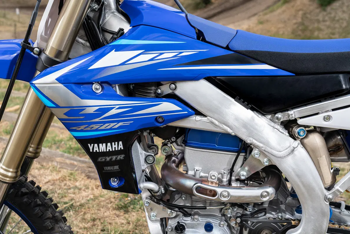 Yamaha YZ450F 2020. Blu Power! (15)