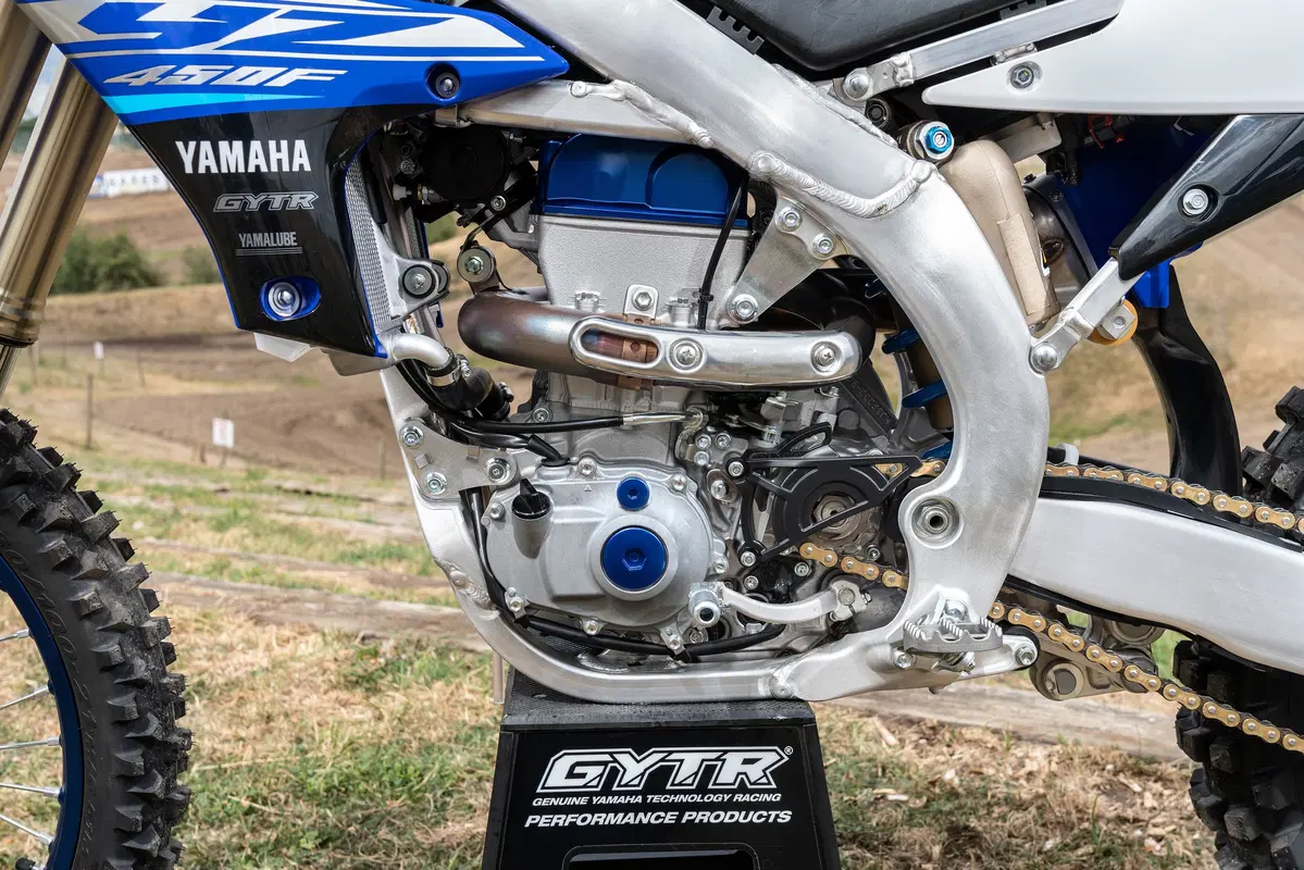 Yamaha YZ450F 2020. Blu Power! (2)