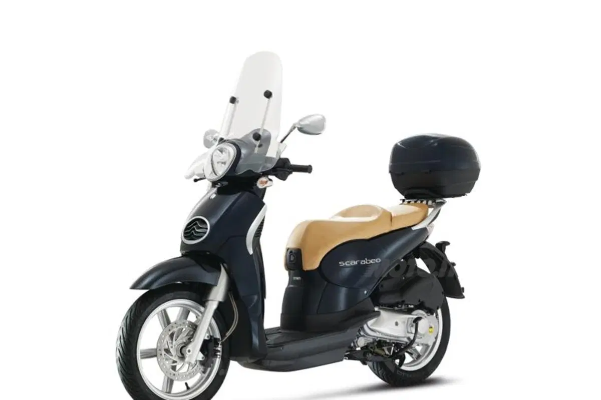 Nuovi Scarabeo 125 e 200, i prezzi e le prime immagini (3)