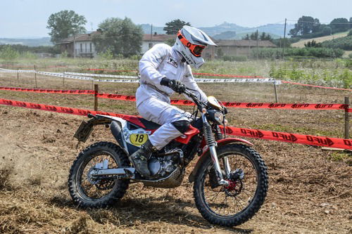 Trofeo Maxienduro e Scrambler, Roberto Fantaguzzi leader nella gara di casa