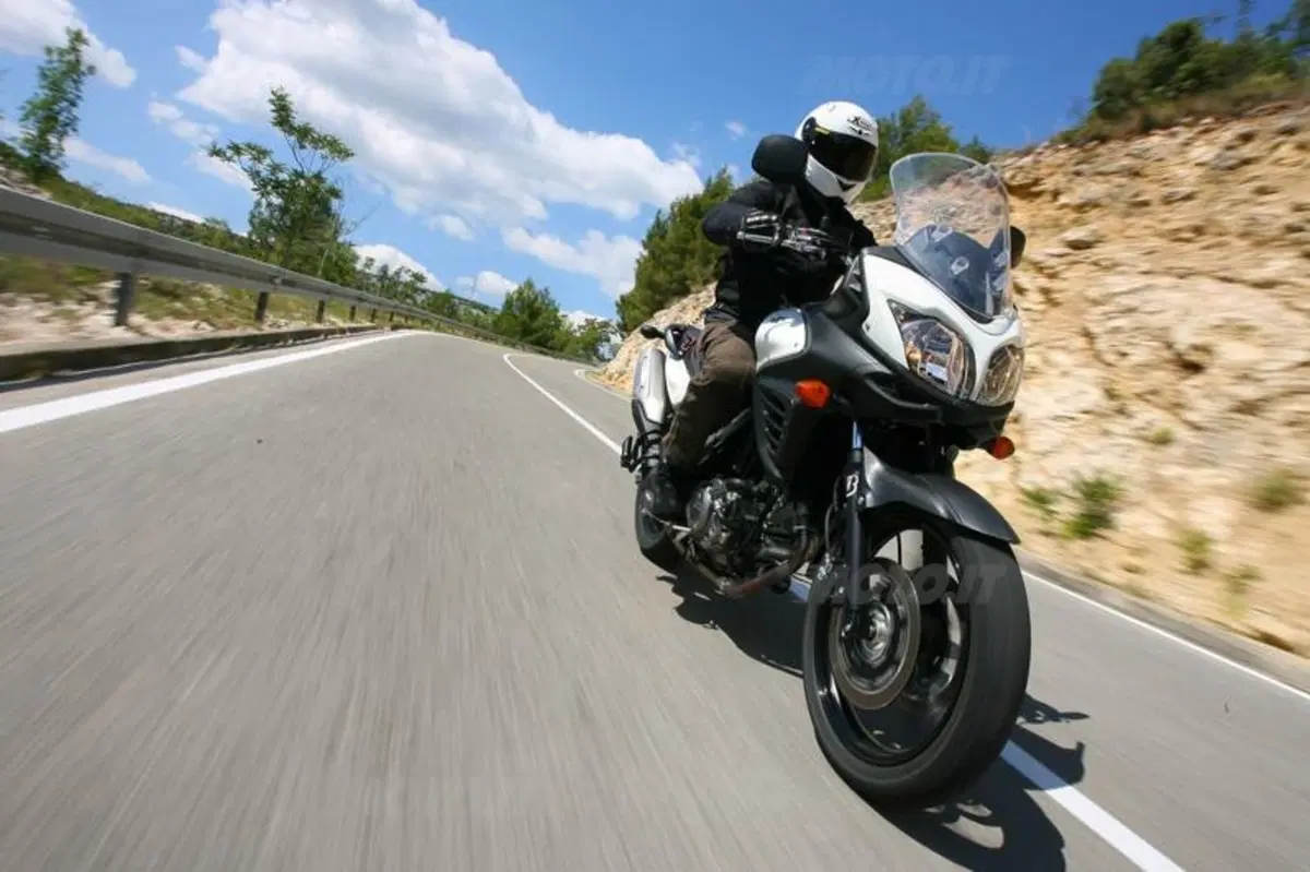 Suzuki V-Strom 650 ABS   (11)