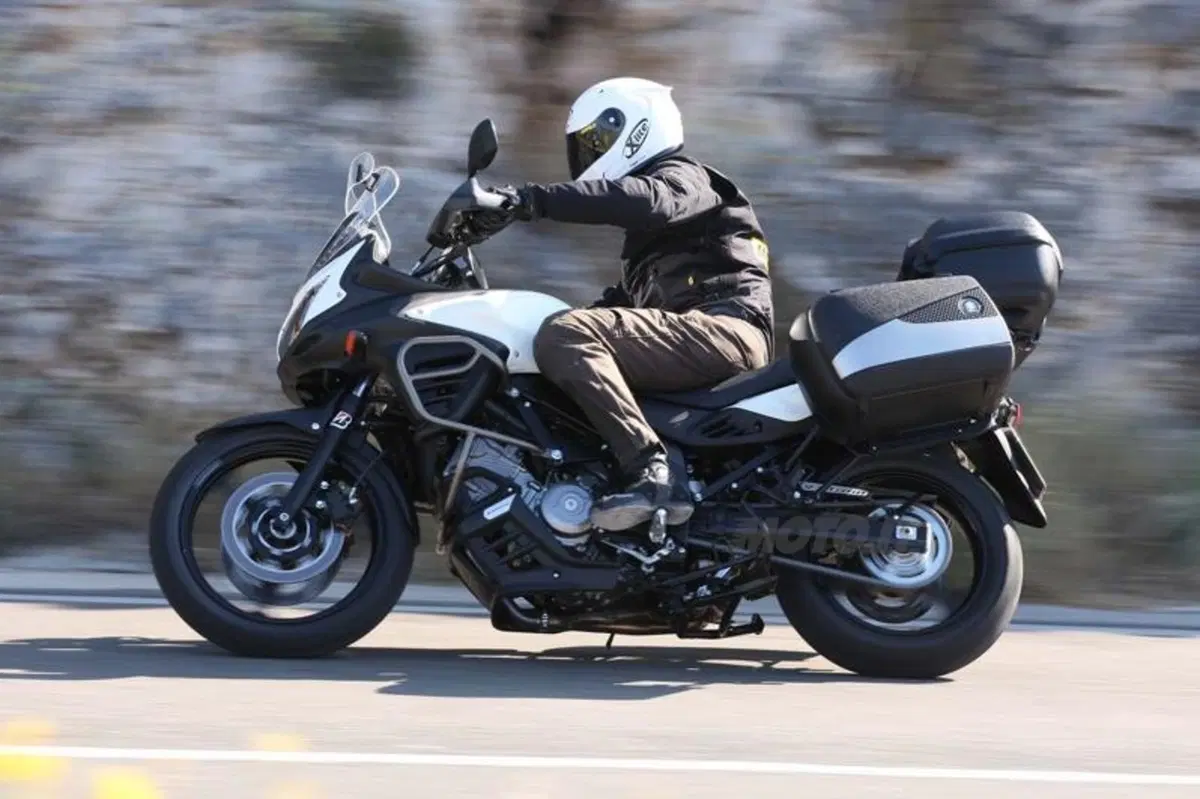 Suzuki V-Strom 650 ABS   (17)
