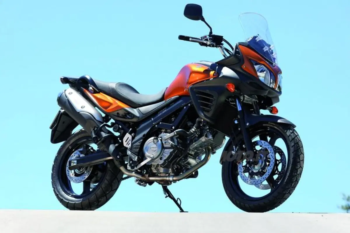 Suzuki V-Strom 650 ABS   (23)