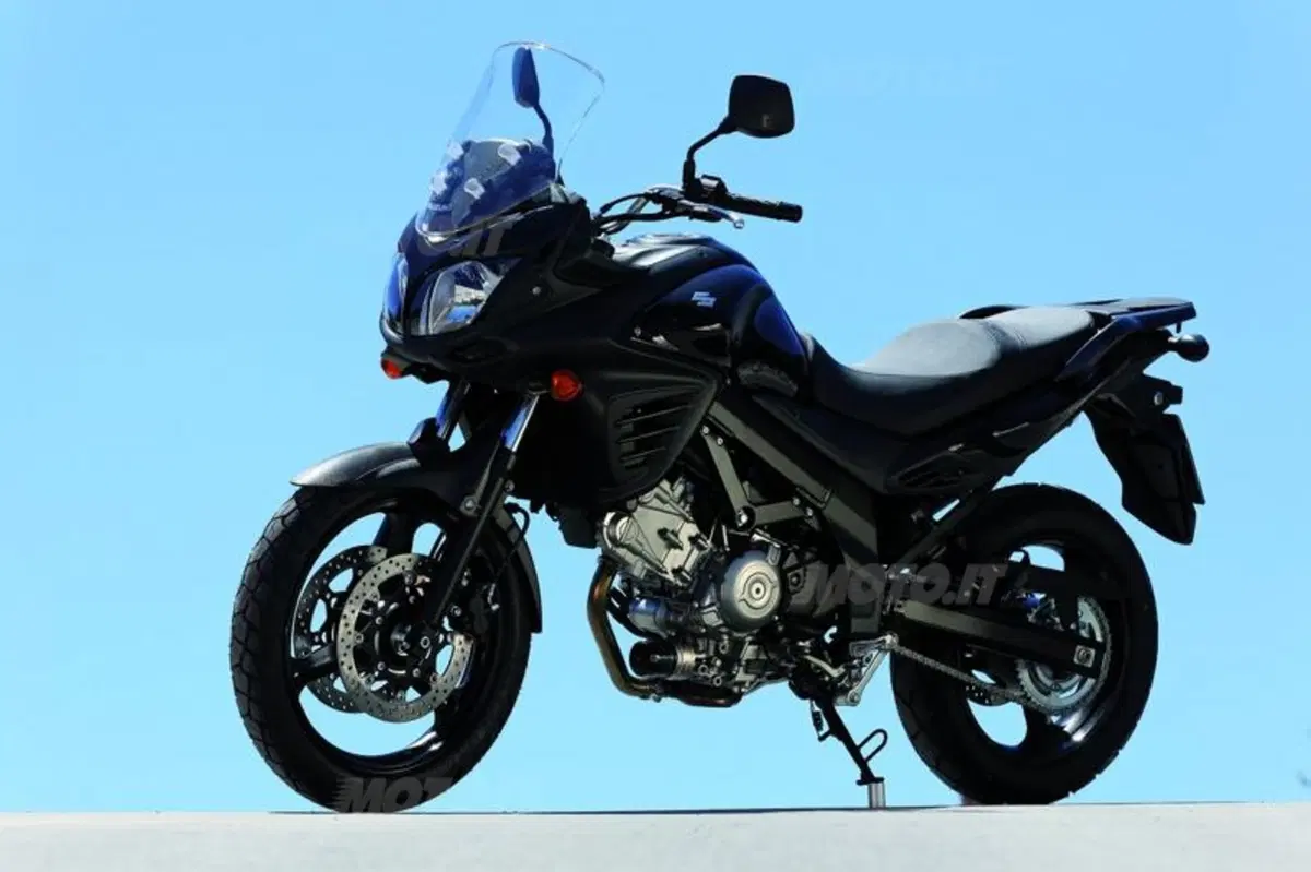 Suzuki V-Strom 650 ABS   (31)