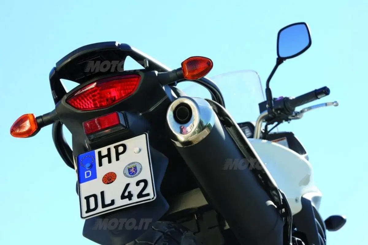 Suzuki V-Strom 650 ABS   (38)